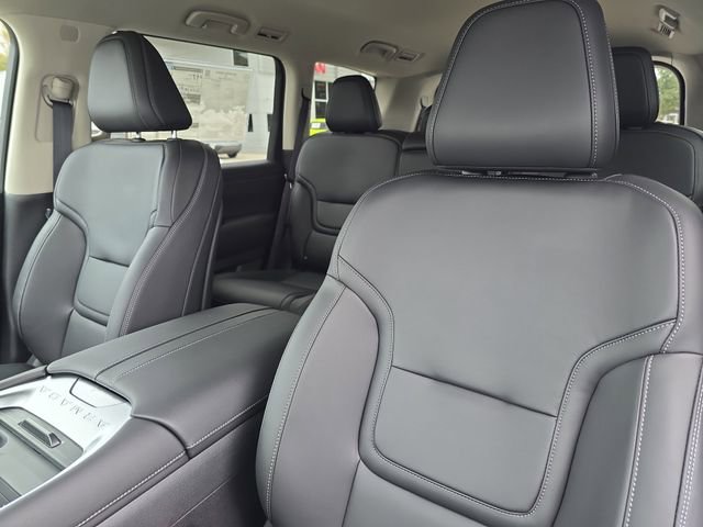 New 2026 Nissan Armada SV image 24