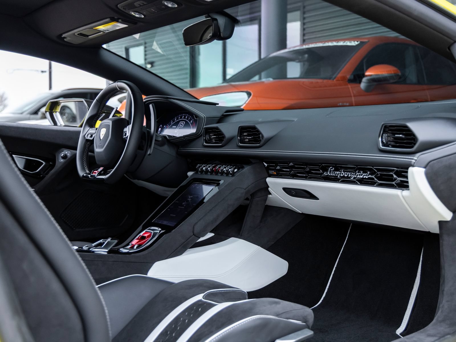 Used 2023 Lamborghini Huracan Tecnica RWD image 36