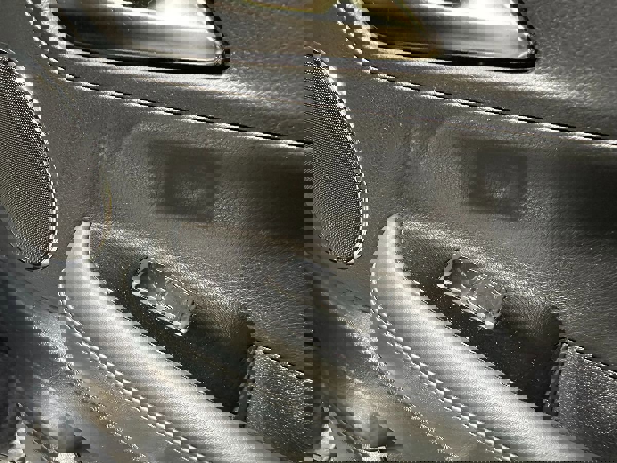 Used 2016 Lexus LX 570 4WD w/ Luxury Package image 11