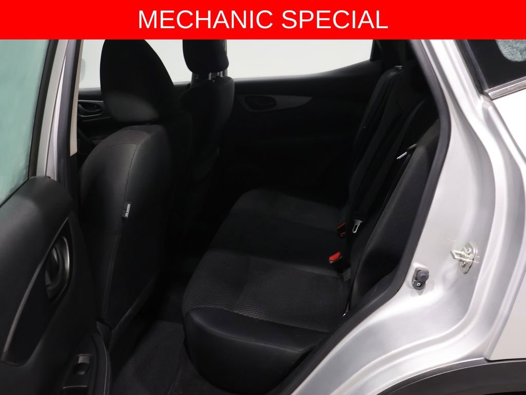 Used 2019 Nissan Rogue Sport S image 5