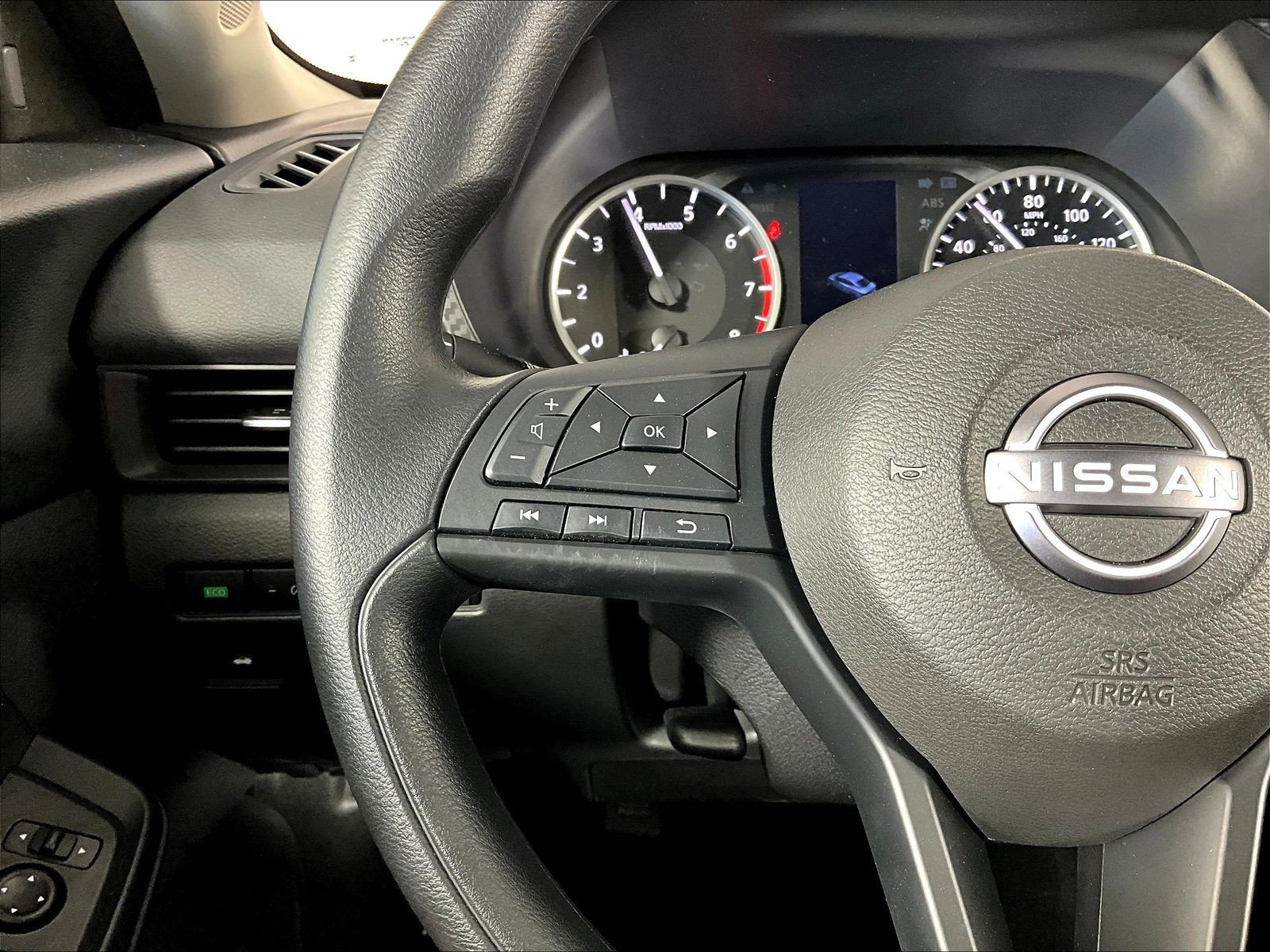 Certified 2025 Nissan Sentra S FWD image 10