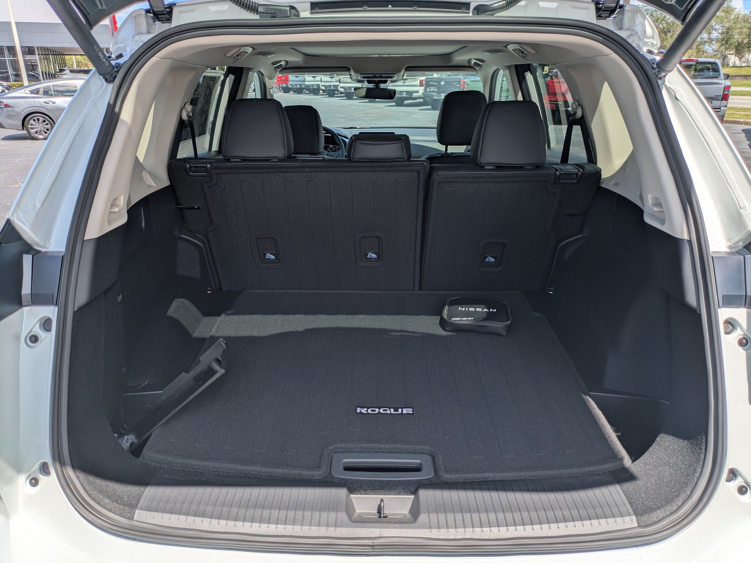 New 2026 Nissan Rogue Dark Armor FWD image 13