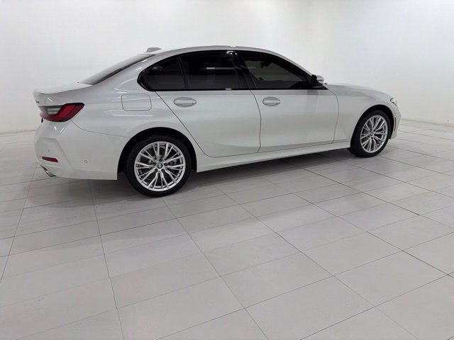 Certified 2023 BMW 330i xDrive Sedan w/ Premium Package AWD/4WD image 6