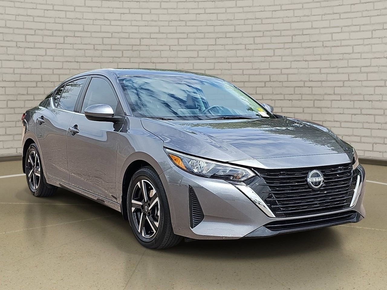 Used 2024 Nissan Sentra SV image 3