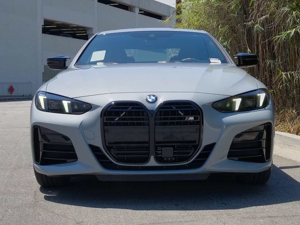 New 2026 BMW 440i xDrive Coupe w/ Premium Package AWD/4WD image 3