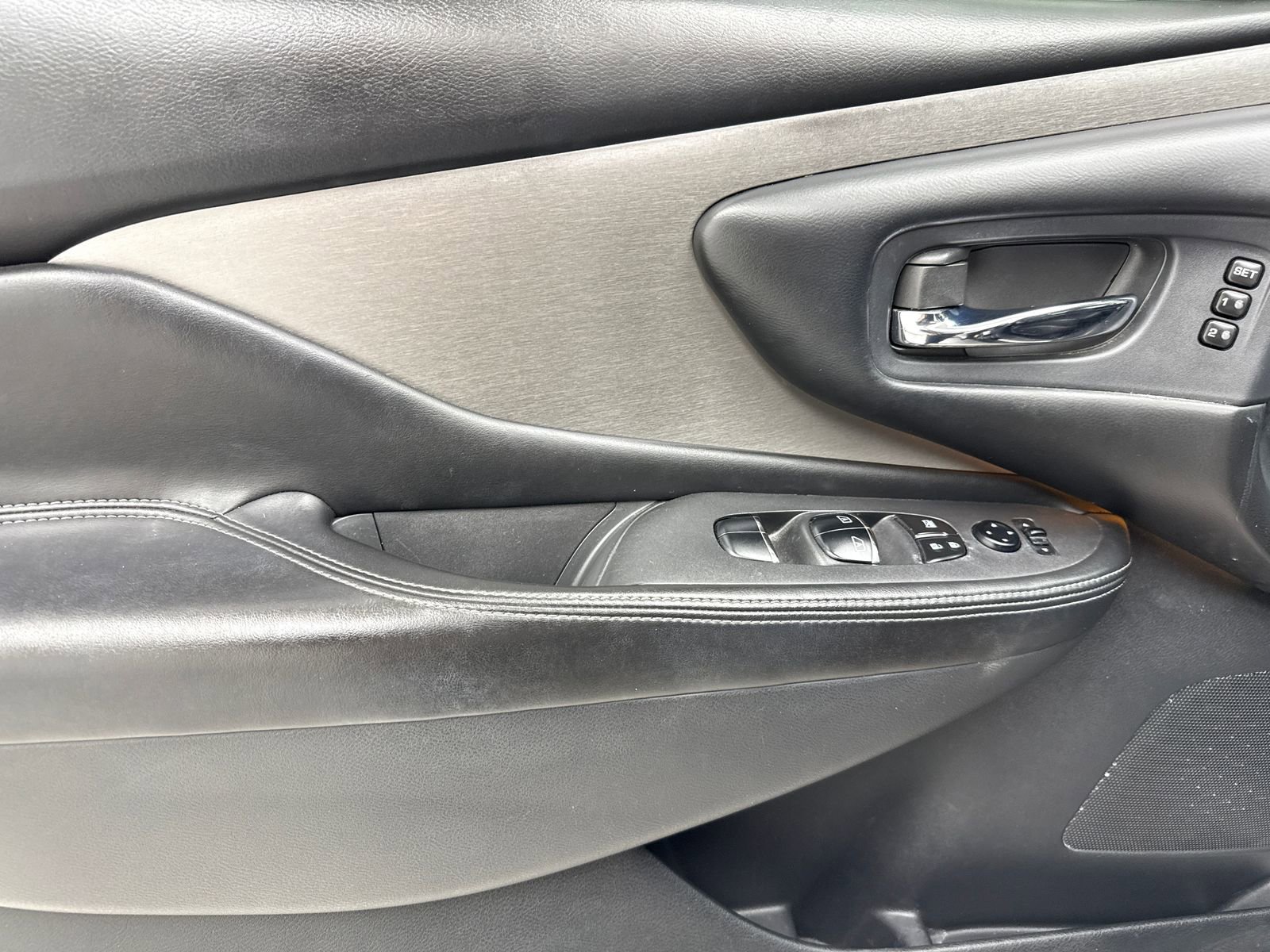 Used 2019 Nissan Murano SL w/ Cargo Package image 36