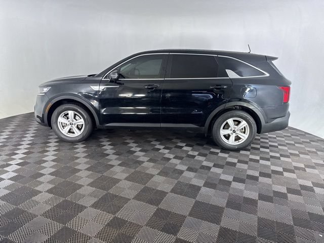 Used 2021 Kia Sorento LX FWD image 10