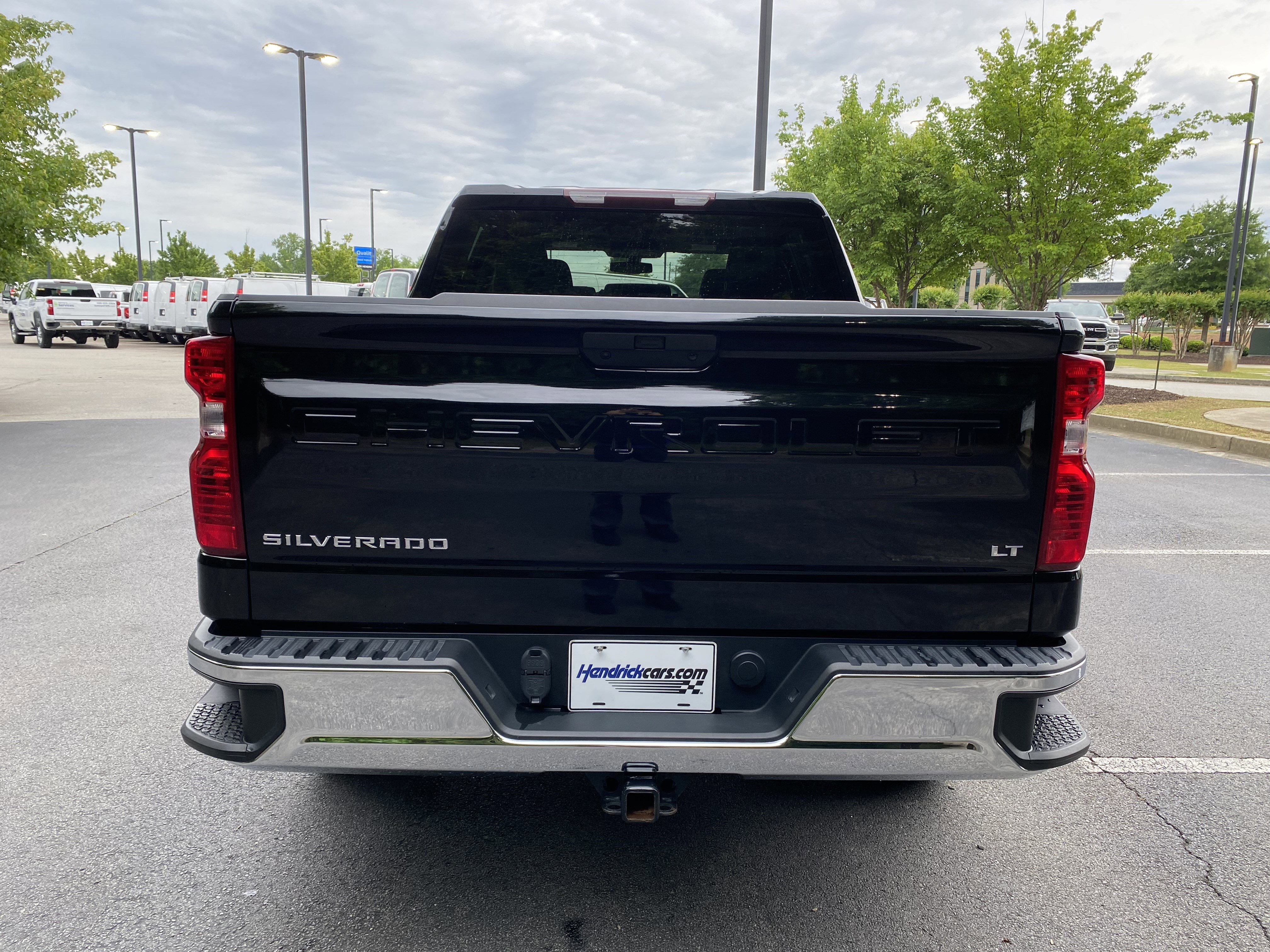 Used 2022 Chevrolet Silverado 1500 LT w/ Bed Protection Package RWD image 8