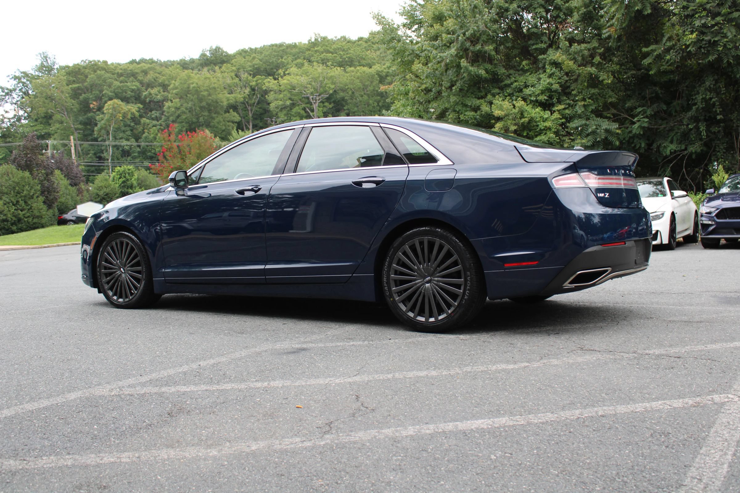 Used 2018 Lincoln MKZ Reserve FWD image 5
