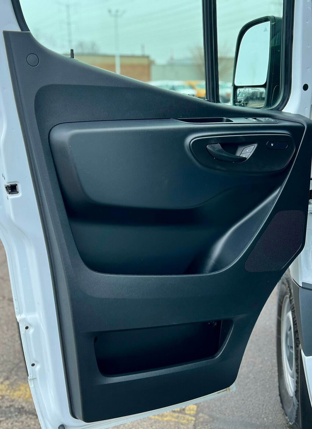 Used 2024 Mercedes-Benz Sprinter 3500 image 11