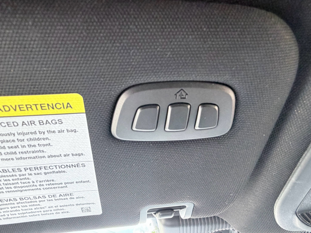 Used 2025 Ford Explorer ST-Line w/ ST-Line Street Pack AWD/4WD image 14