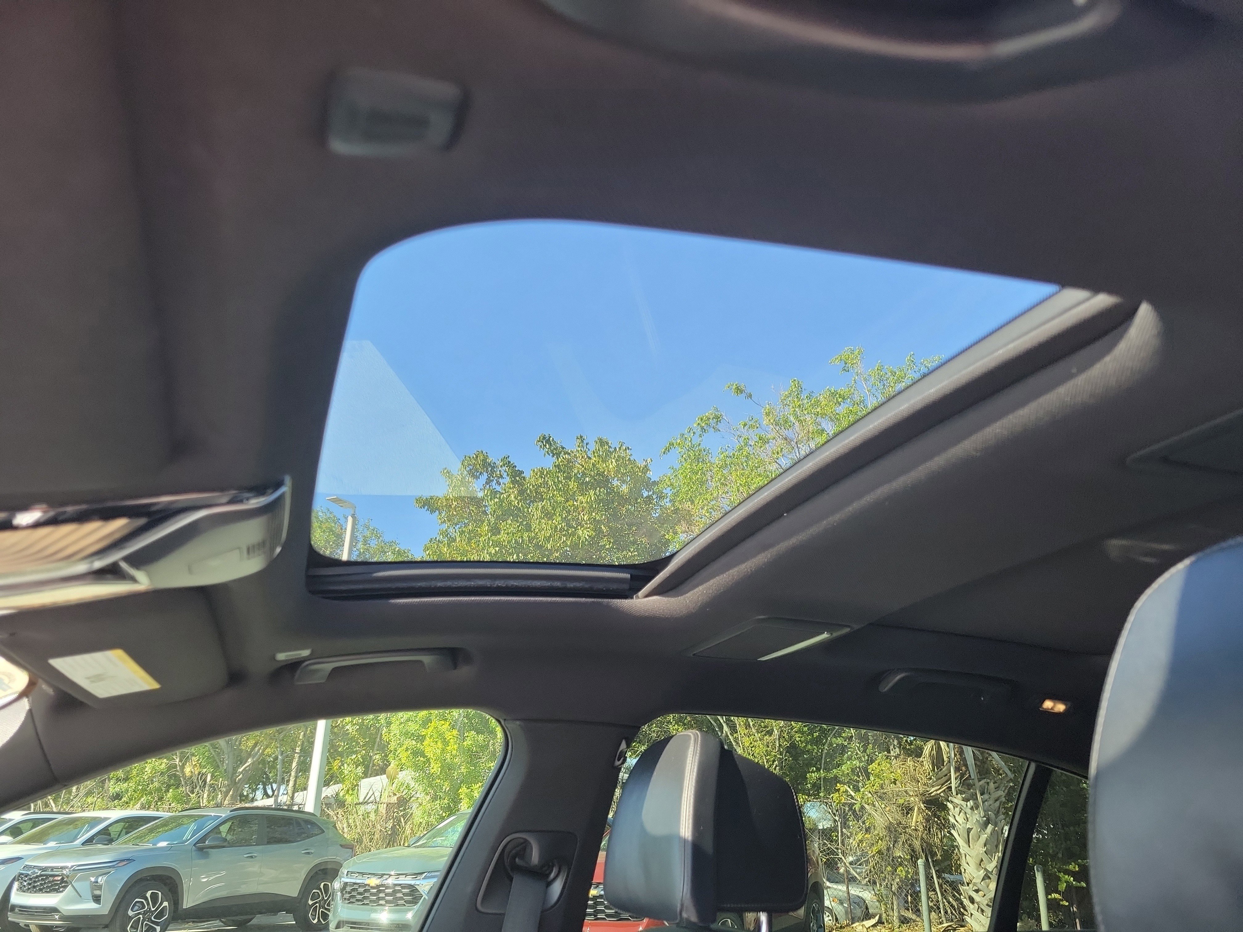 Used 2021 BMW 750i xDrive w/ M Sport Package image 29