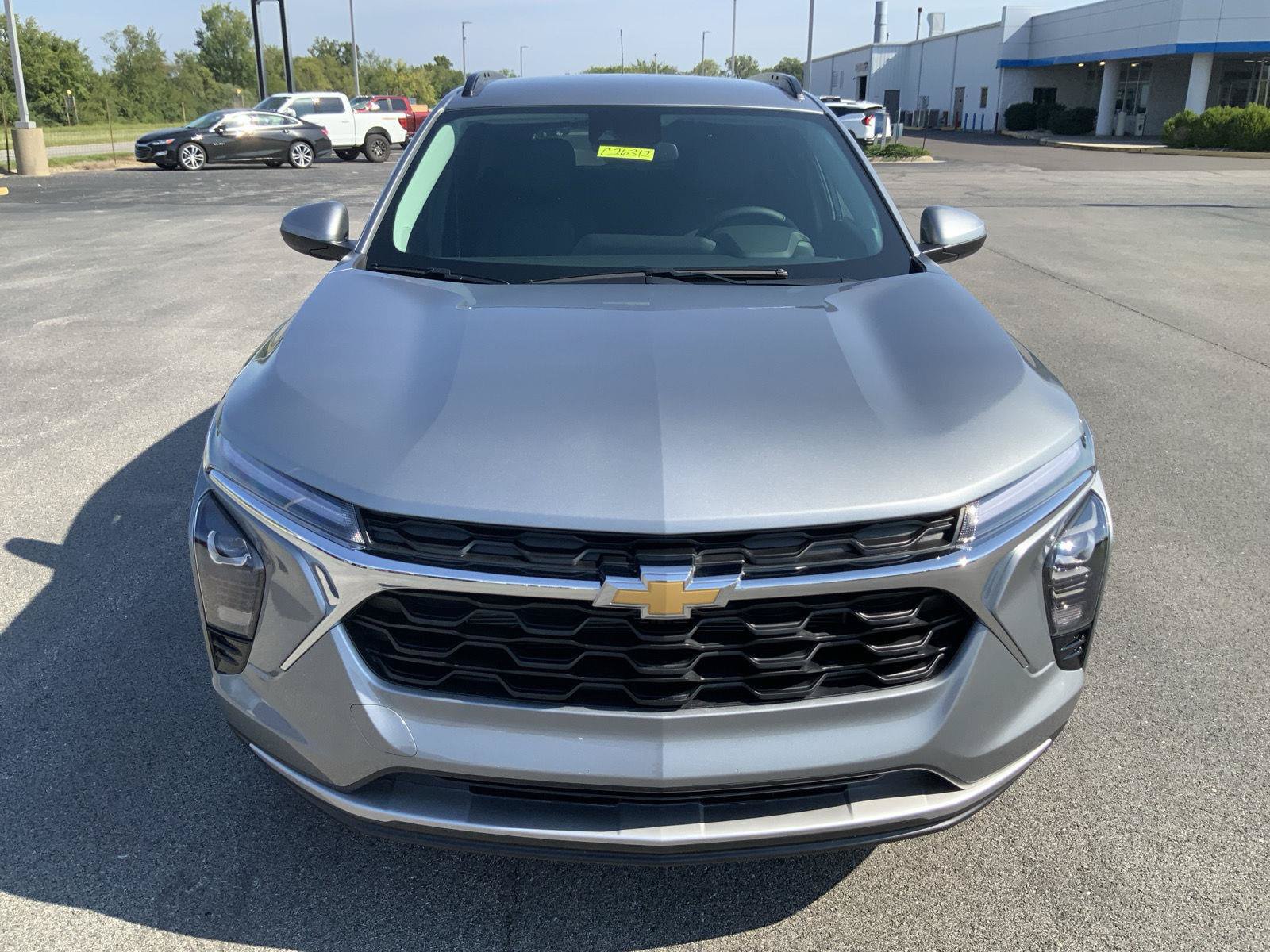 New 2026 Chevrolet Trax LT w/ Driver Confidence Package FWD image 3