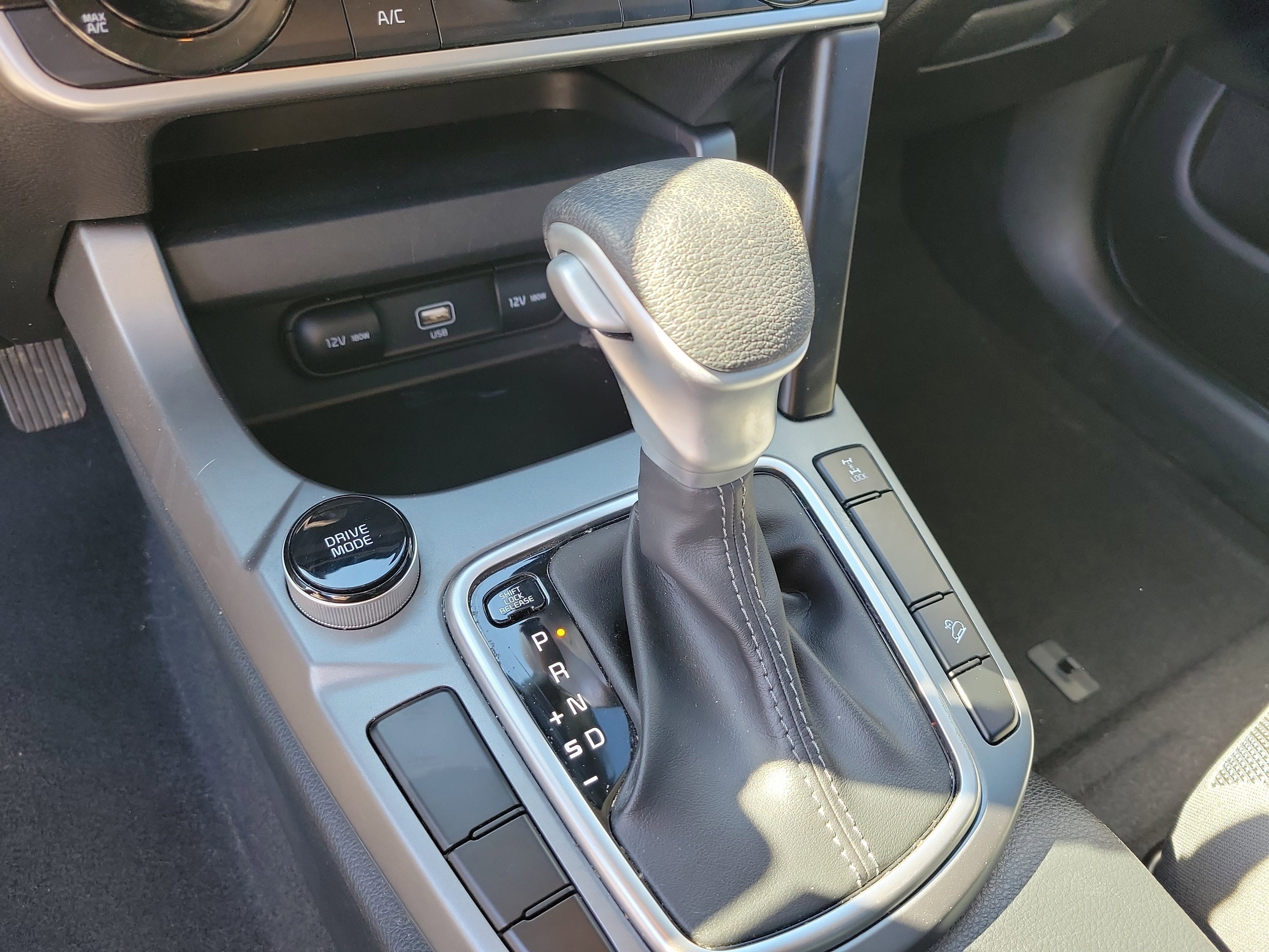 Used 2023 Kia Seltos LX image 28