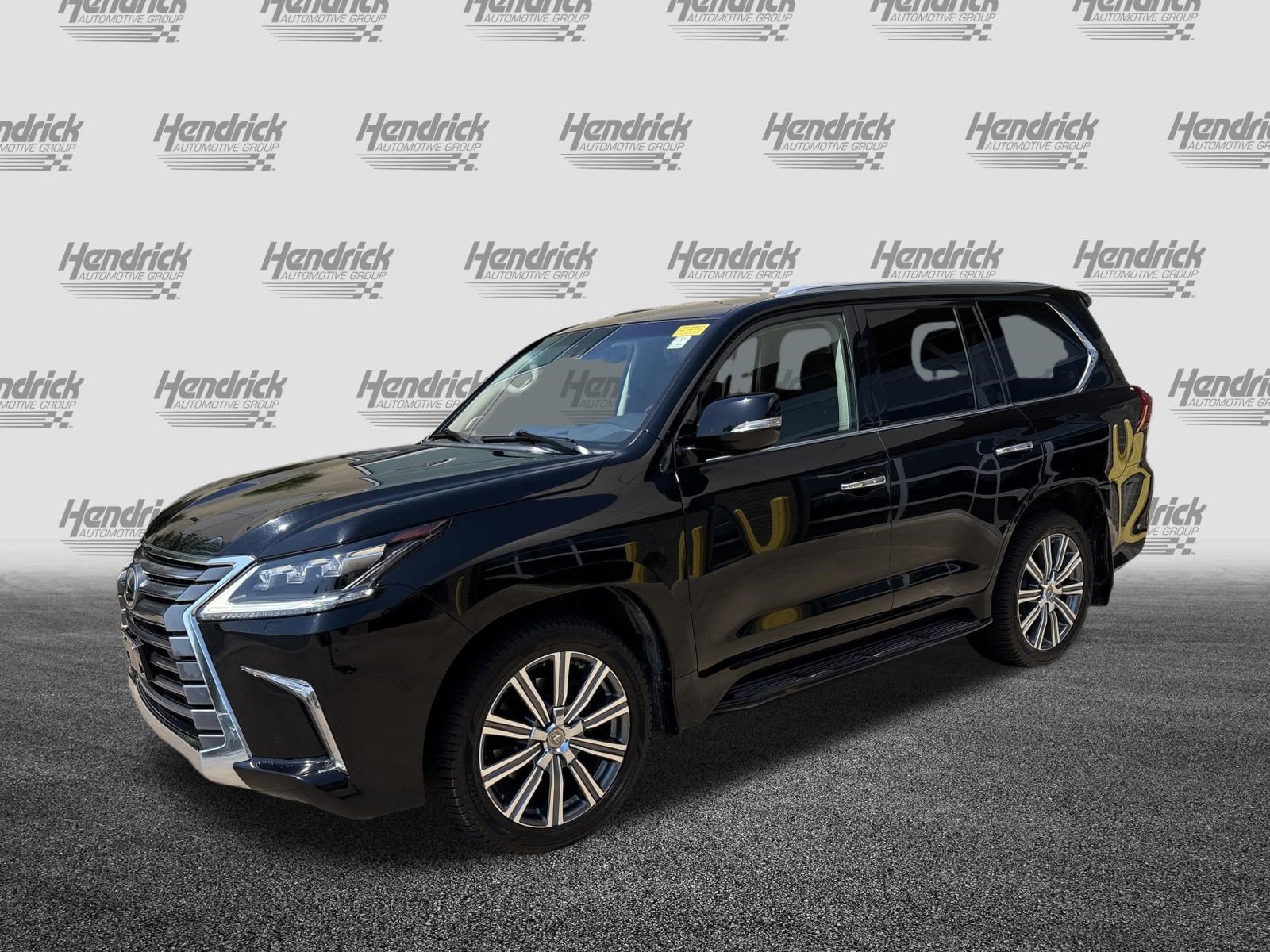 Used 2017 Lexus LX 570 4WD w/ Luxury Package image 5