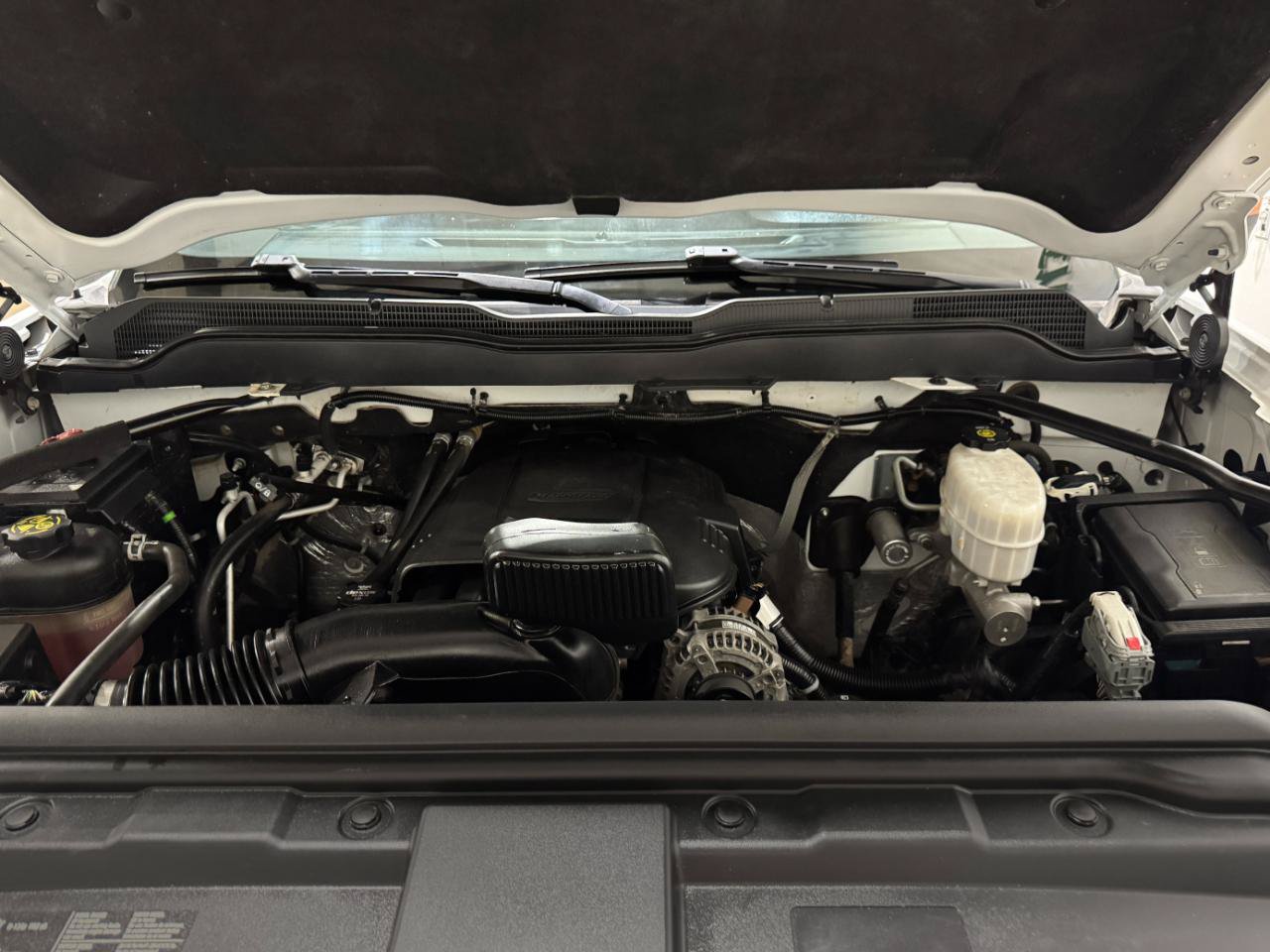 Used 2019 Chevrolet Silverado 2500 W/T AWD/4WD image 38