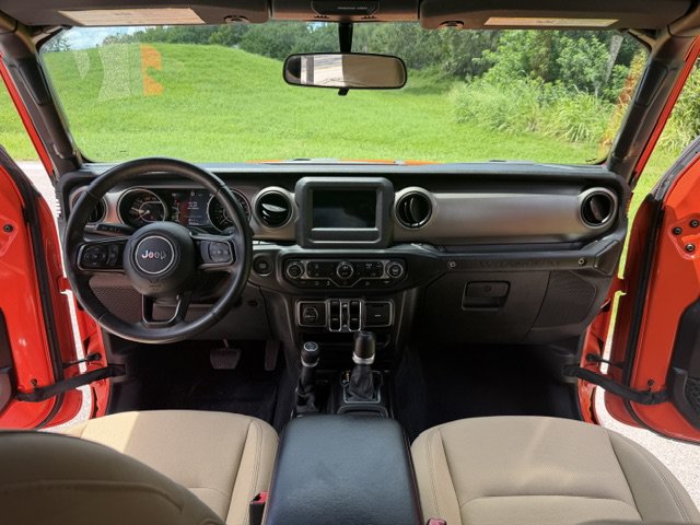 Used 2018 Jeep Wrangler Unlimited Sport S AWD/4WD image 16