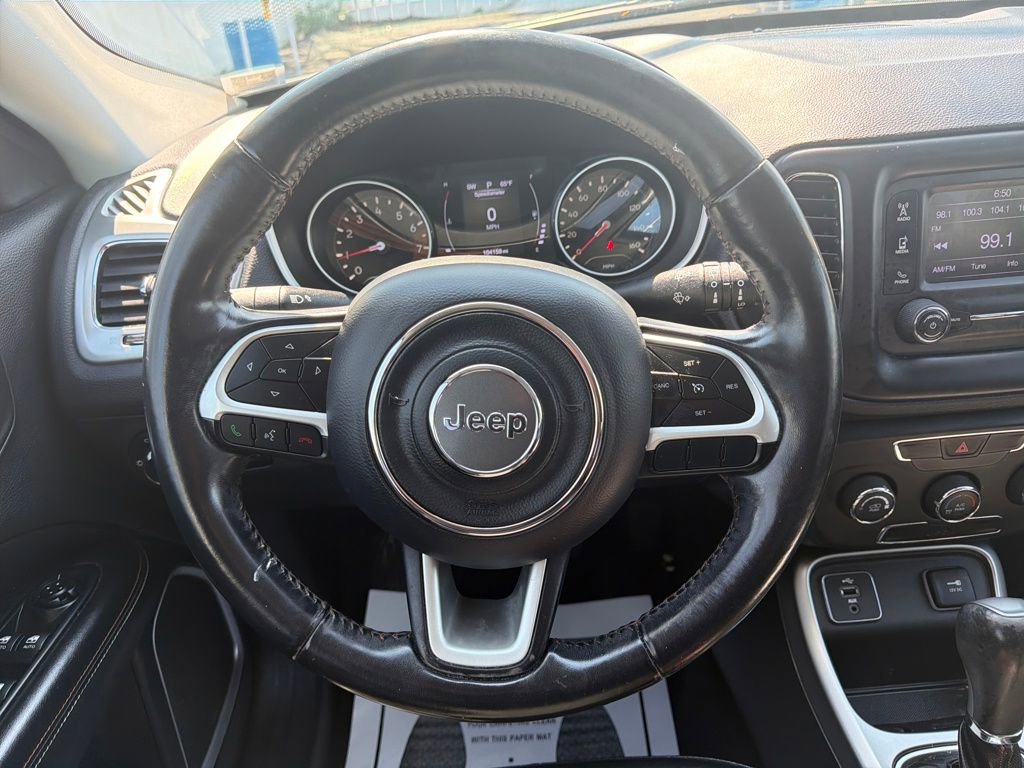 Used 2018 Jeep Compass Latitude image 16