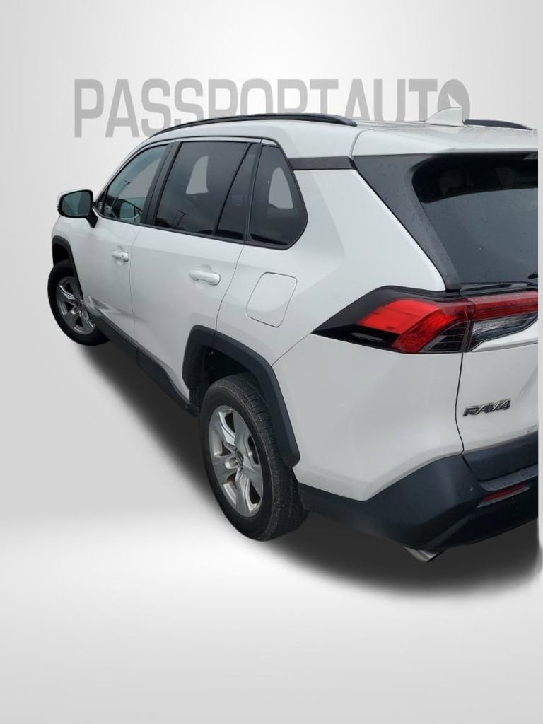 Used 2019 Toyota RAV4 XLE image 11