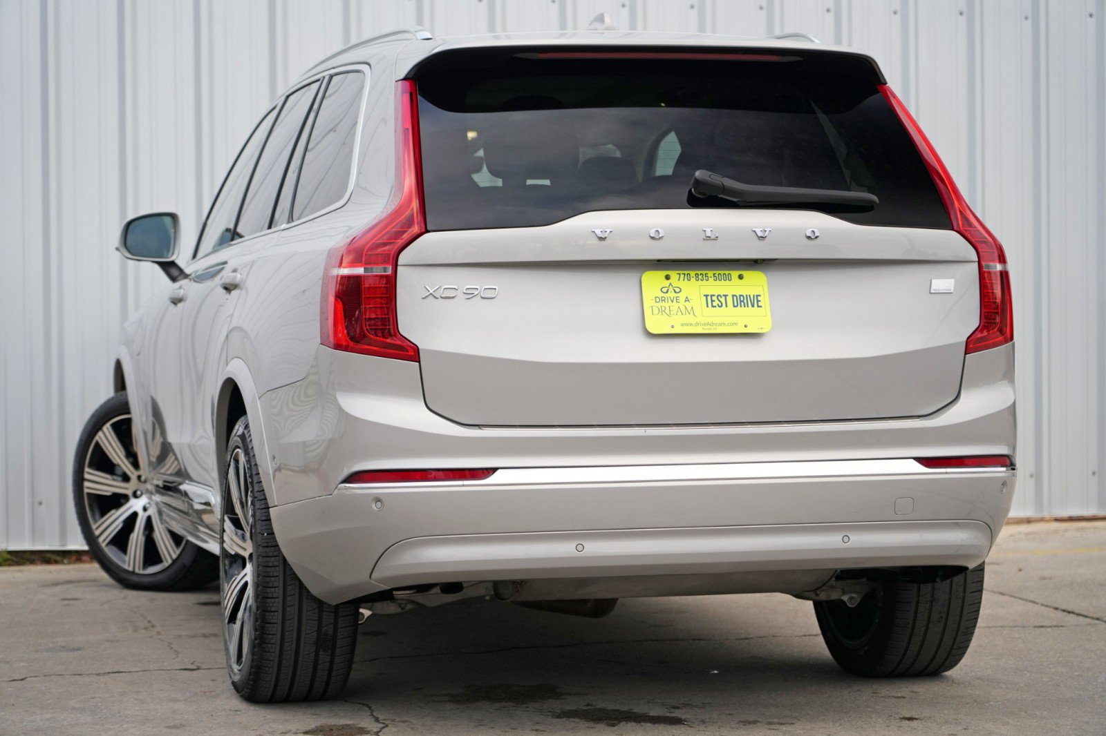 Used 2024 Volvo XC90 T8 Plus w/ Protection Package Premier image 6