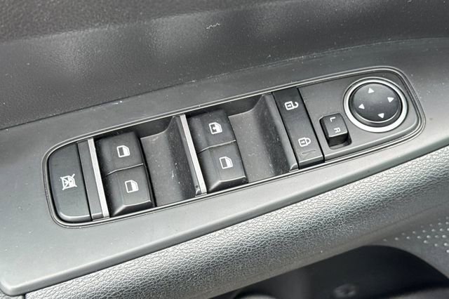 Used 2023 Kia Forte LXS w/ LXS Technology Package FWD image 12