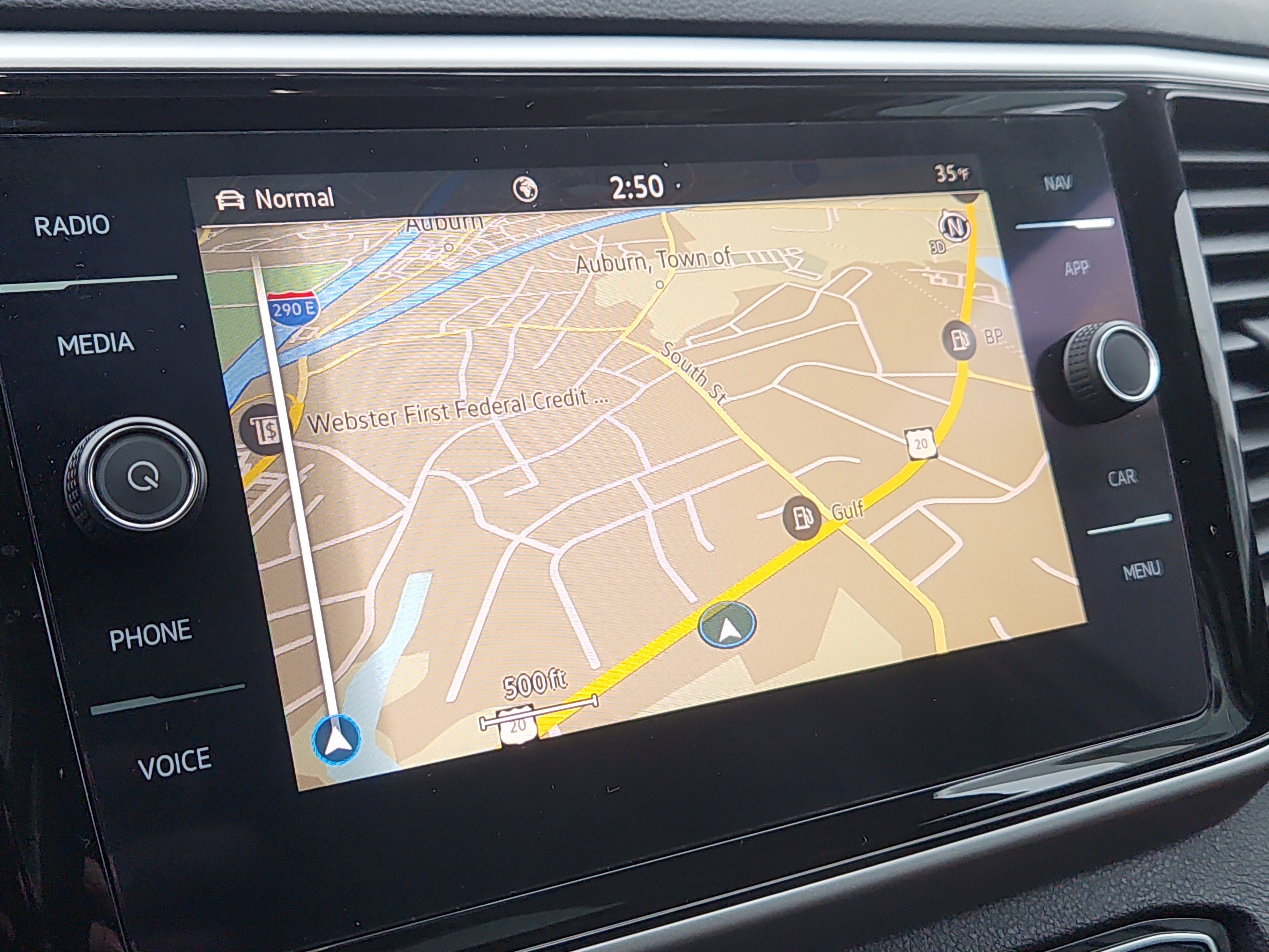 Certified 2022 Volkswagen Atlas SEL R-Line image 12