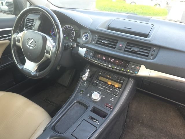 Used 2012 Lexus CT 200h Premium w/ Premium Audio Pkg FWD image 11