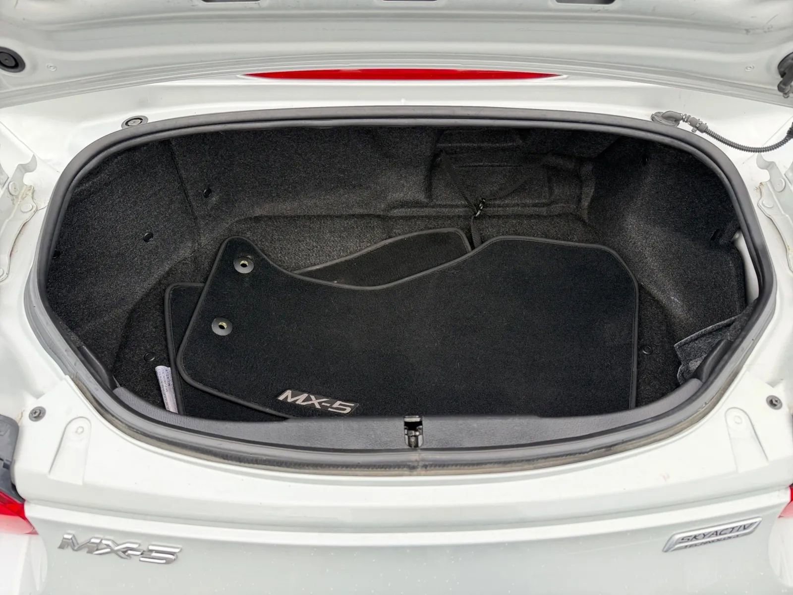 Used 2019 MAZDA MX-5 Miata Grand Touring RWD image 27