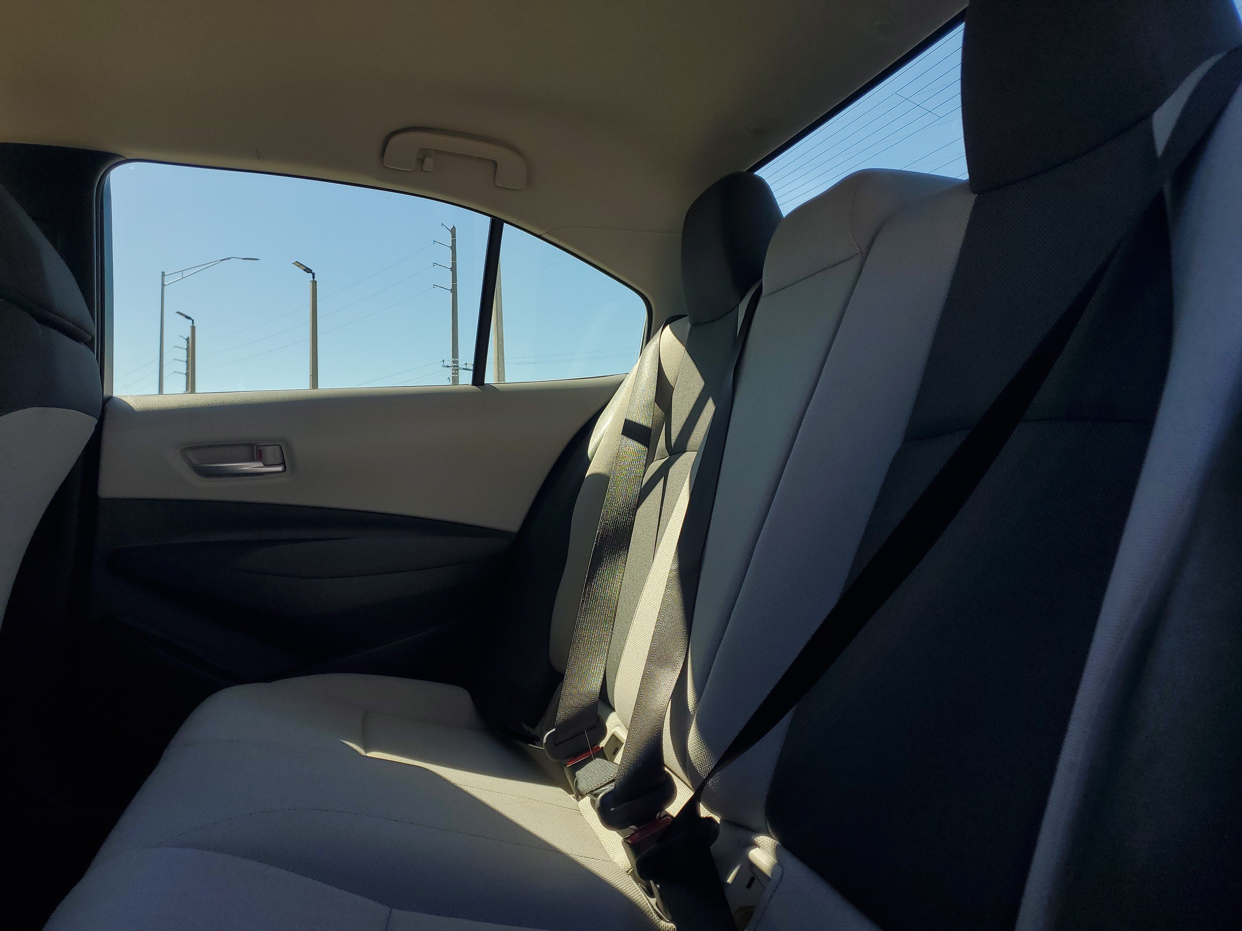 Used 2020 Toyota Corolla L FWD image 11