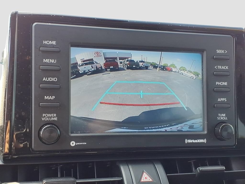 Used 2021 Toyota RAV4 XLE AWD/4WD image 19