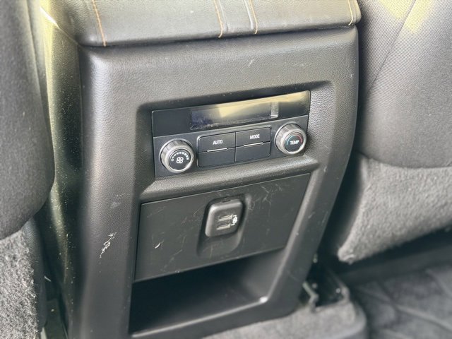 Used 2020 Chevrolet Traverse LT image 25