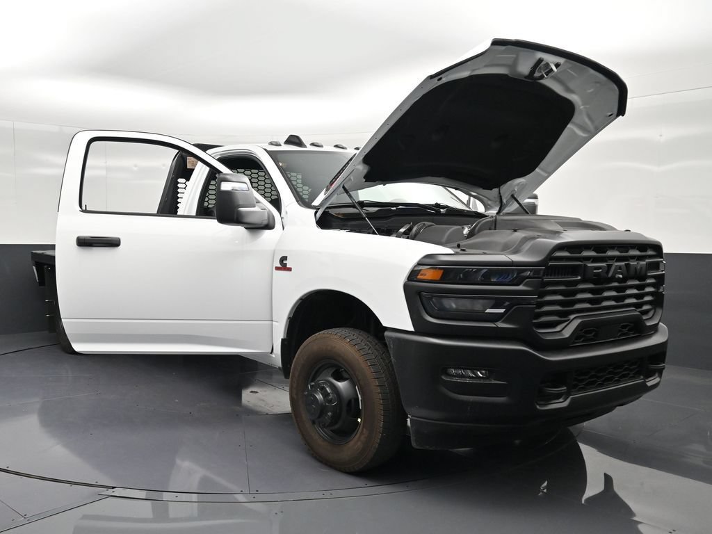 New 2026 RAM 3500 Tradesman AWD/4WD image 29