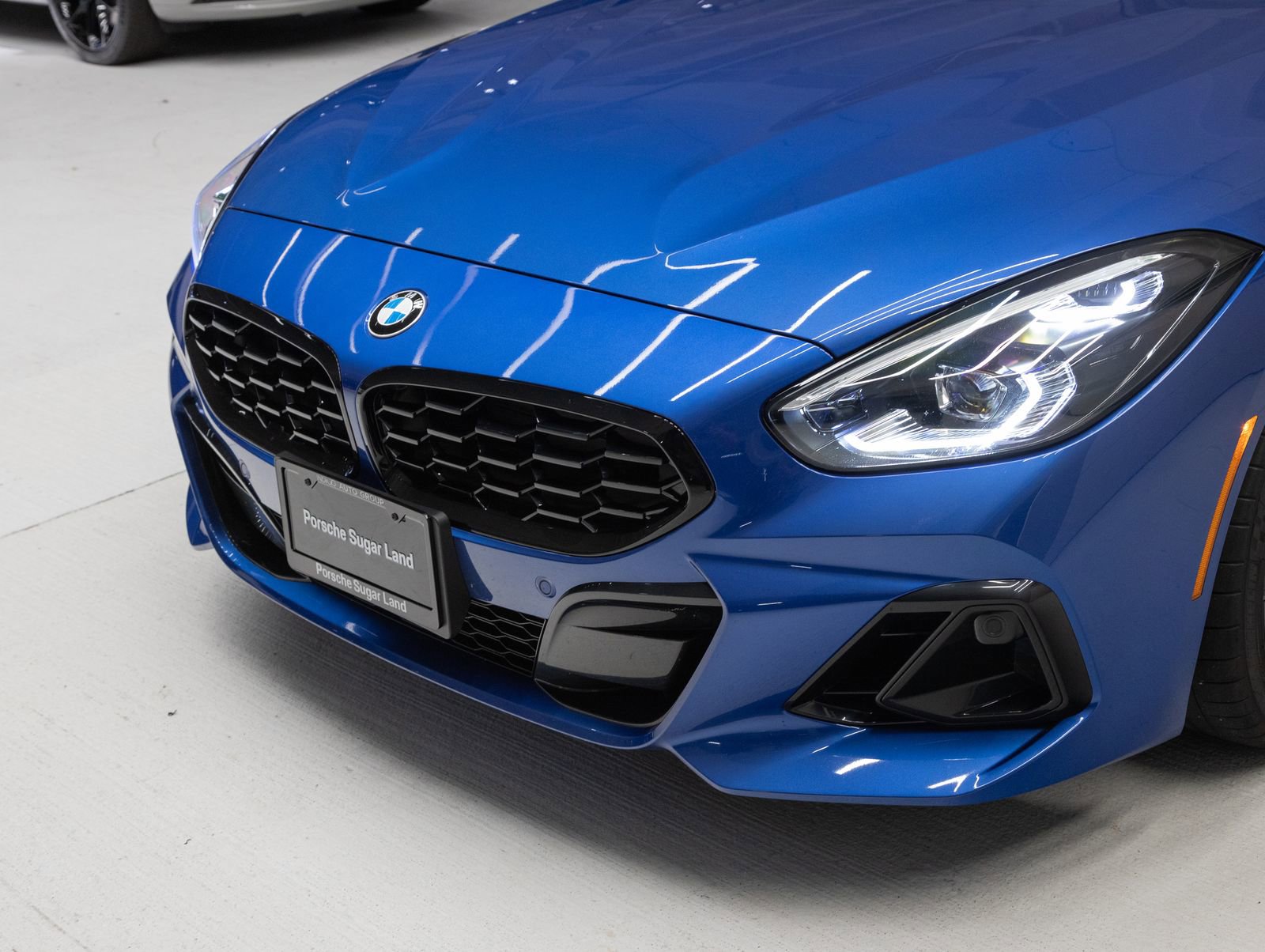 Used 2023 BMW Z4 sDrive30i w/ Shadowloine Package image 32