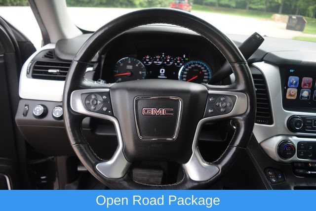Used 2017 GMC Yukon XL SLT w/ Open Road Package AWD/4WD image 4