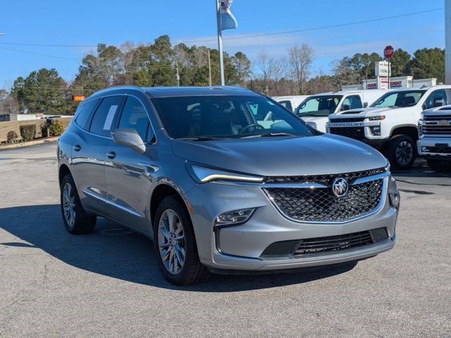 Used 2023 Buick Enclave Avenir w/ Avenir Technology Package image 2