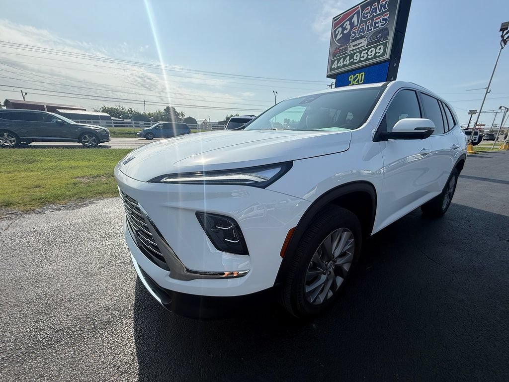 Used 2026 Buick Enclave Preferred FWD image 8