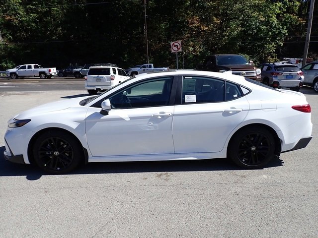 New 2026 Toyota Camry SE image 7