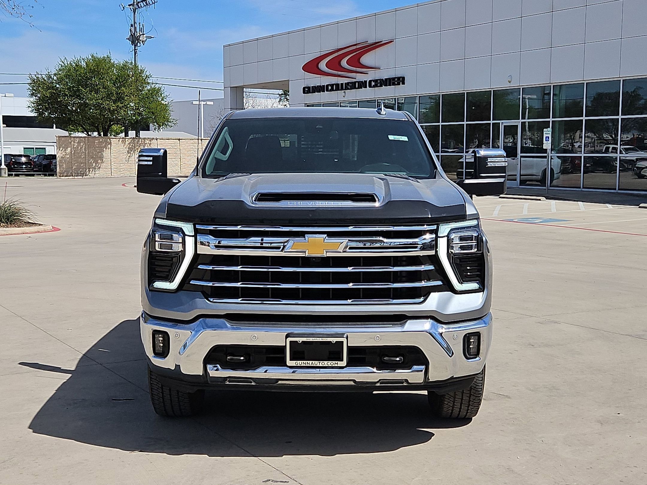 Certified 2024 Chevrolet Silverado 2500 LTZ w/ LTZ Convenience Package image 8