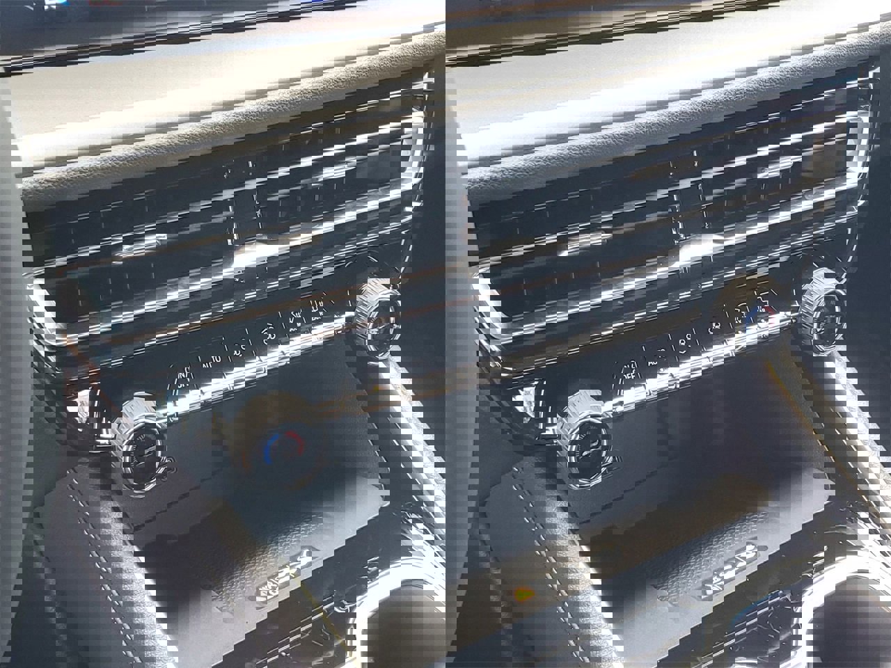 New 2026 Chevrolet Traverse LT w/ Driver Confidence Package image 27