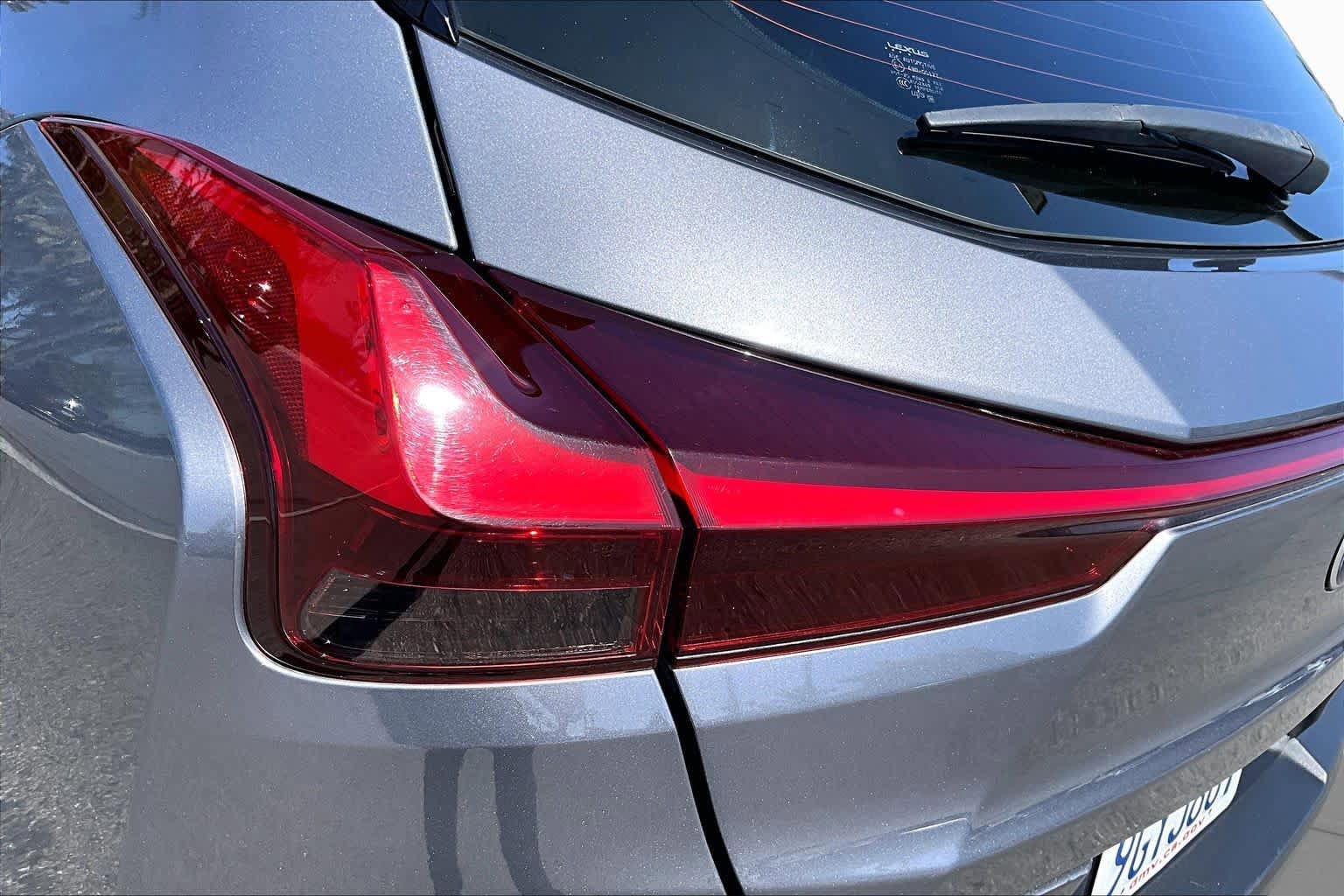 Used 2019 Lexus UX 250h w/ Premium Package AWD/4WD image 27