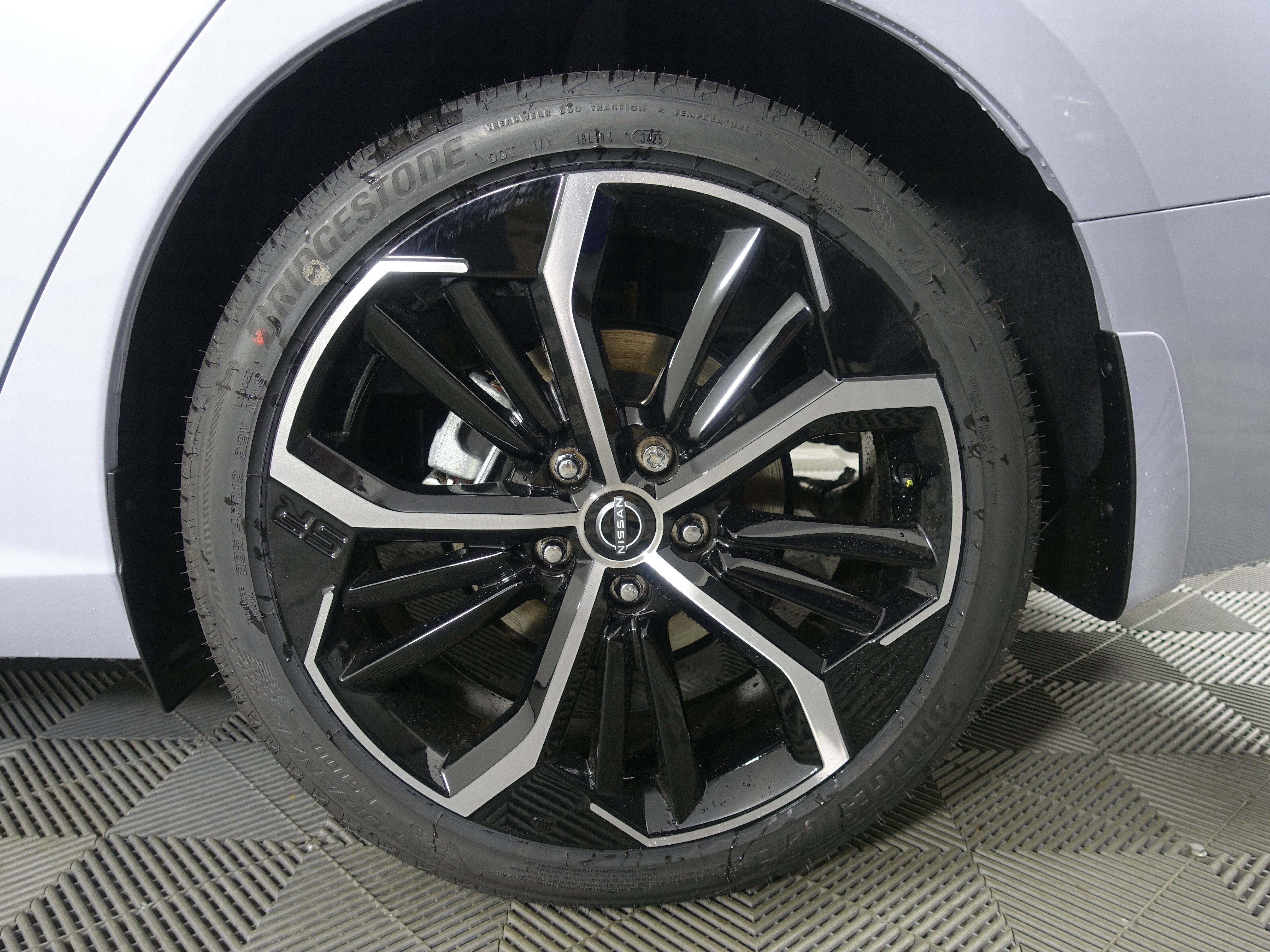 New 2025 Nissan Altima 2.5 SR image 13