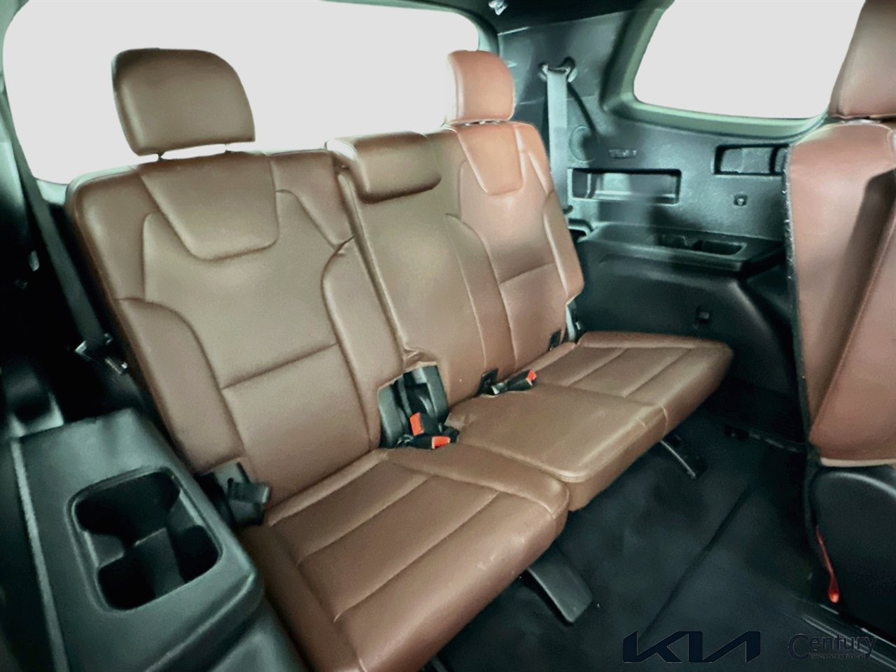 Certified 2023 Kia Telluride EX w/ EX Captain's Chair Package AWD/4WD image 28