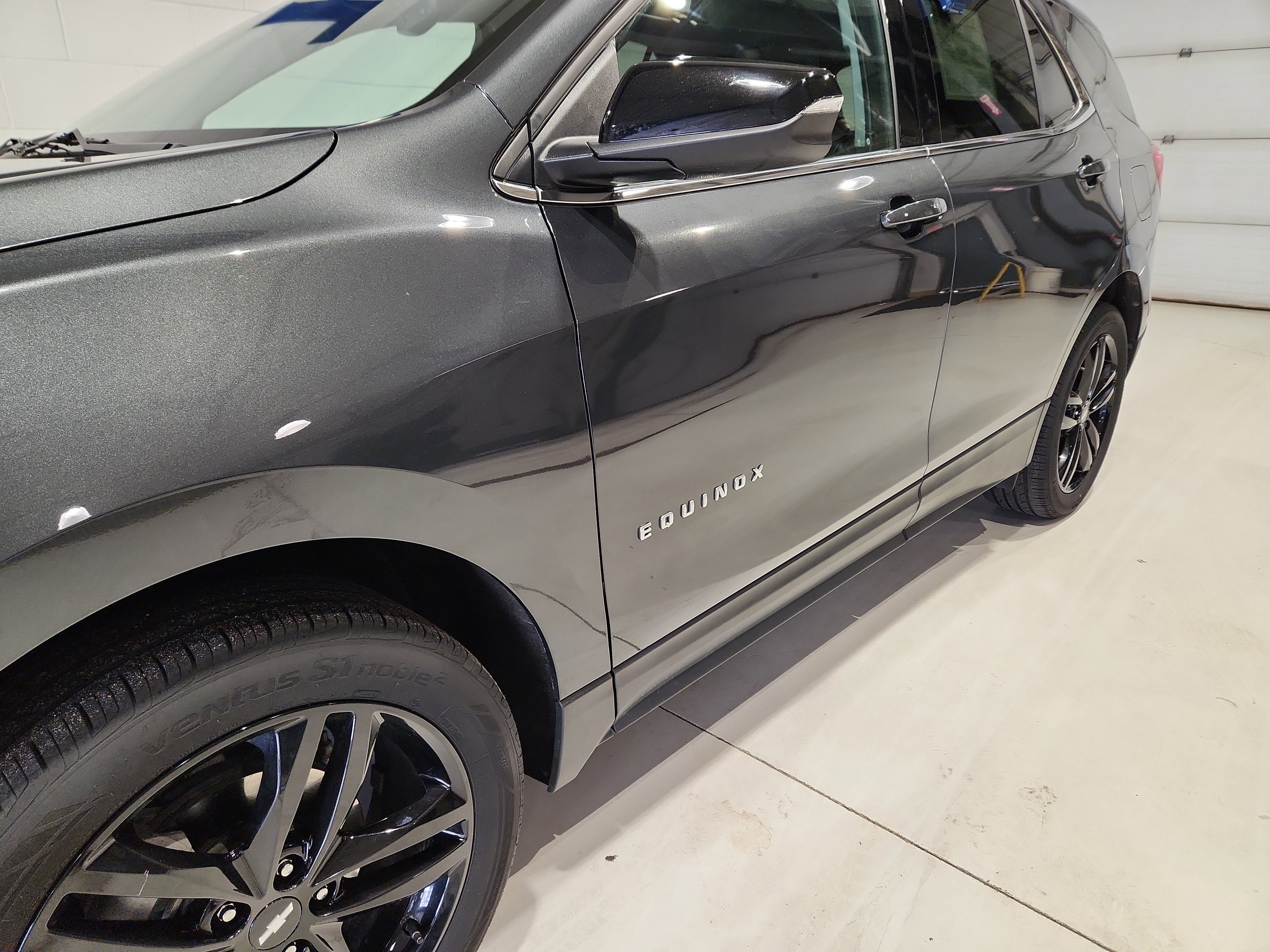 Used 2020 Chevrolet Equinox LT w/ Sport Edition image 21