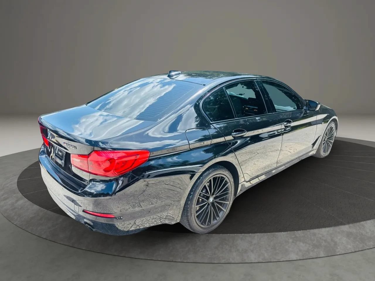 Used 2017 BMW 530i RWD image 5