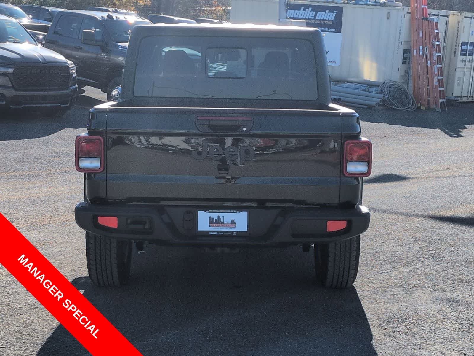 New 2026 Jeep Gladiator Sport AWD/4WD image 7
