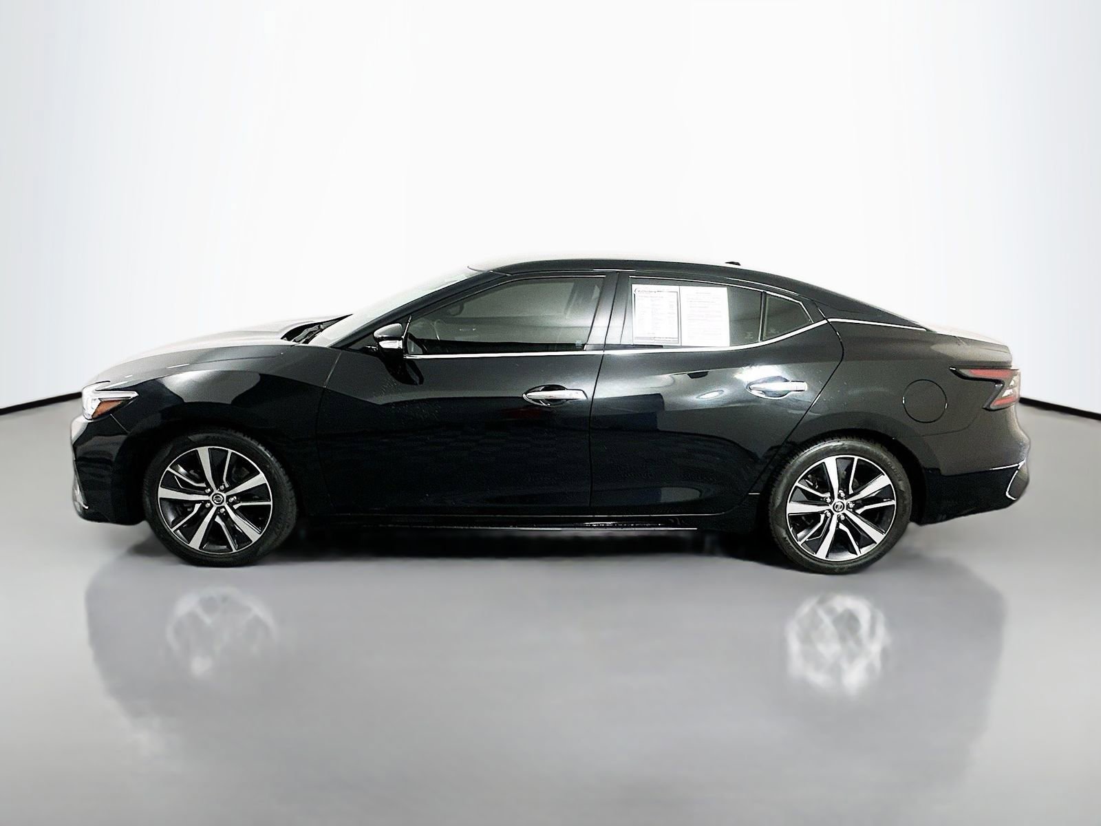 Used 2020 Nissan Maxima 3.5 SV w/ Floor Mat Group FWD image 4
