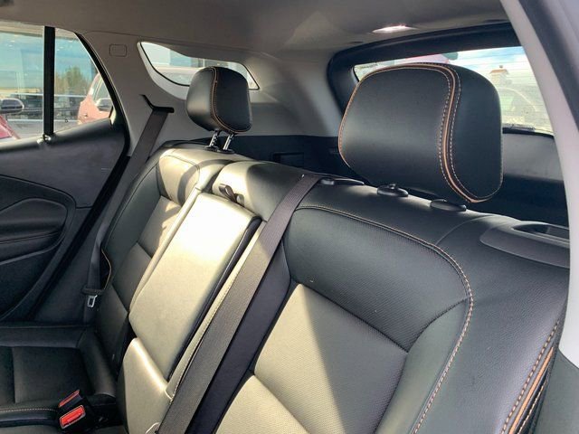 Used 2022 GMC Terrain AT4 image 11