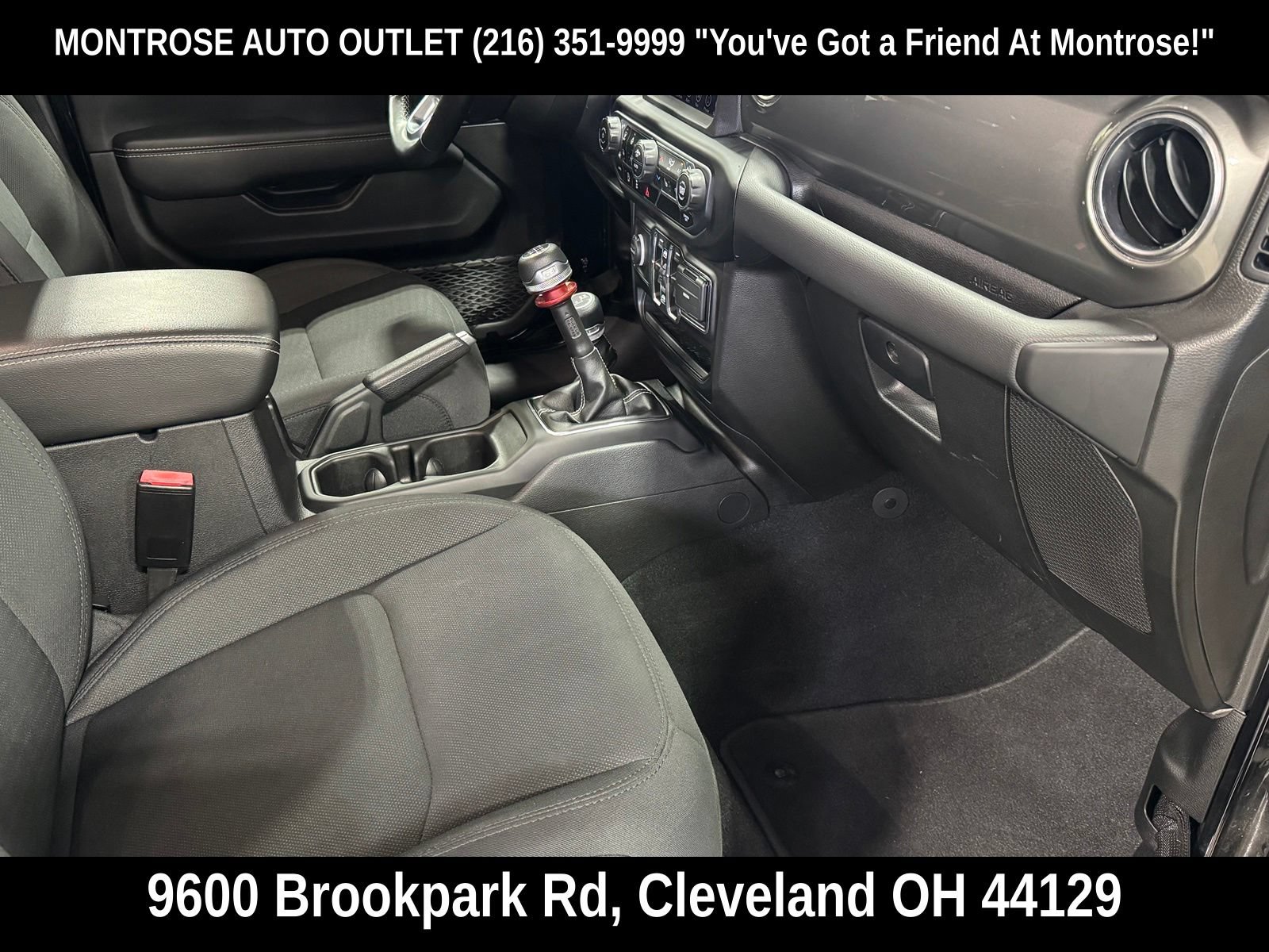 Used 2021 Jeep Wrangler Unlimited Sahara w/ Uconnect 4C Nav & Sound Group AWD/4WD image 54