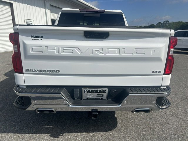 Used 2022 Chevrolet Silverado 1500 LTZ AWD/4WD image 3