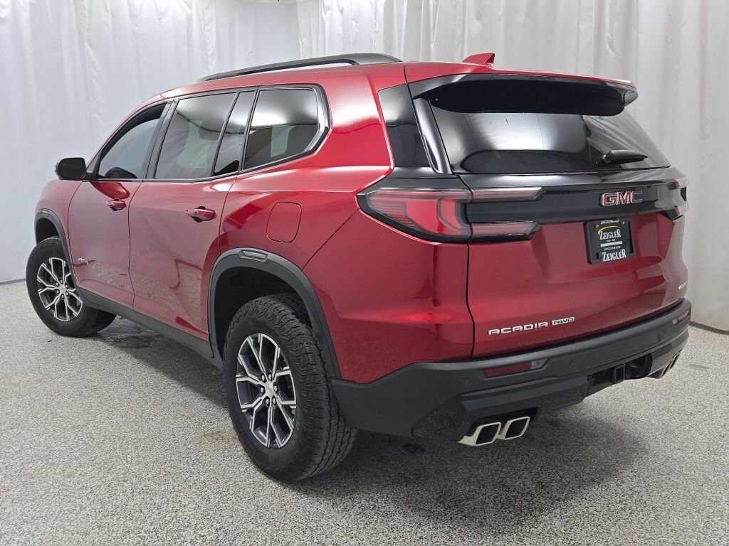 Used 2024 GMC Acadia AT4 image 17